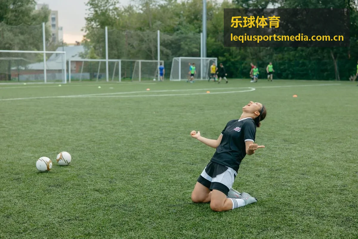 乐球体育篮球赛事直播画面